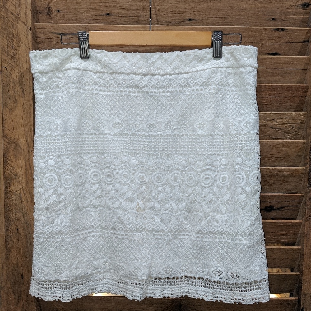 Ladies lace skirt